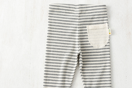 yuga ボーダーレギンス・スパッツ（オーガニックコットン）◆グレー