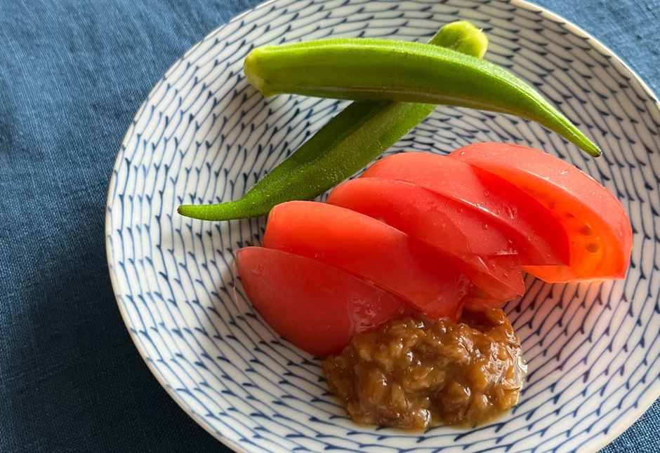 トマトとオクラのひしおだれ