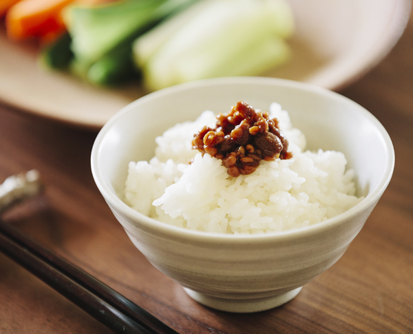 濃厚な旨味が食欲をそそる、おいしくて便利な伝統発酵調味料ひしお 元氣で美しく幸せな暮らしを くらしのたのしみ 通販