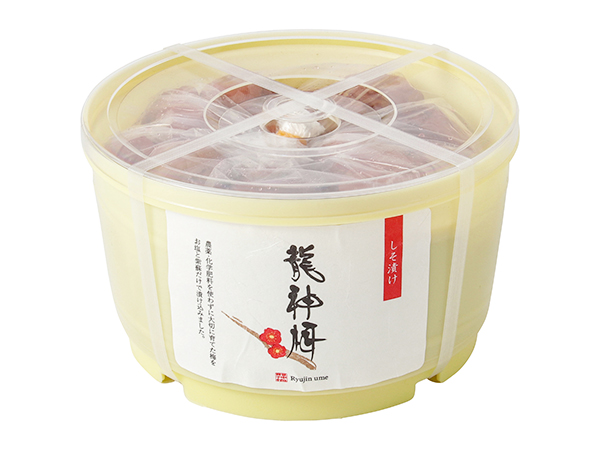 龍神梅の梅干し丸樽入り1kgです♪無農薬・無化学肥料で栽培され、無添加で作られました。健康に良い梅干 はぜひ力のあるものを選びましょう♪天然生活雑貨通販くらしのたのしみ