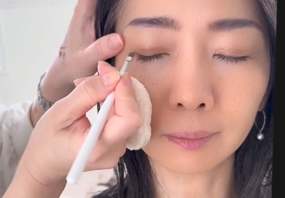 アイラインの書き方１