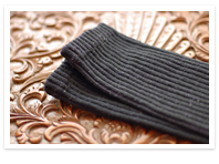 絹のレッグウォーマー