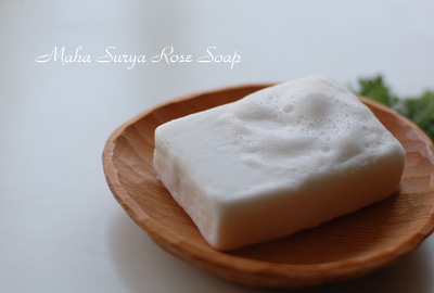 無農薬ローズ石鹸 Maha Surya